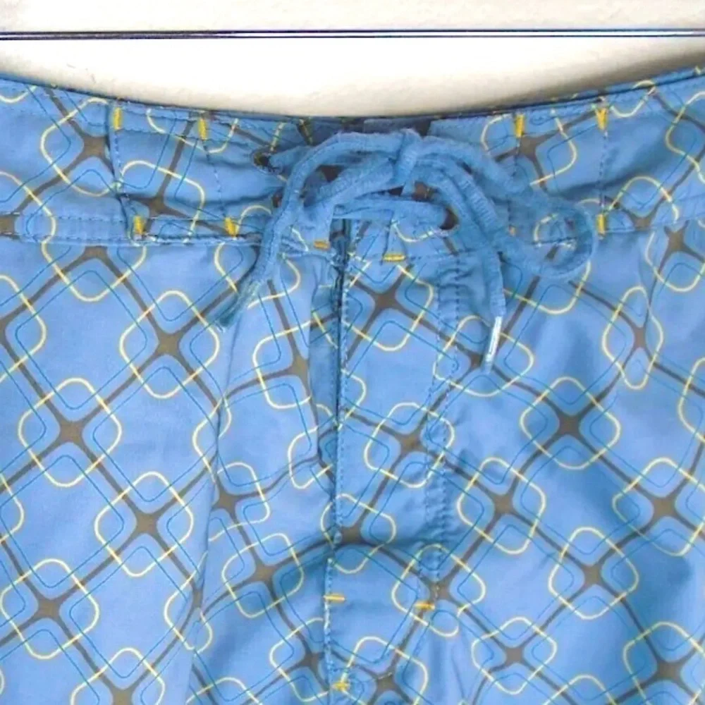 Oakley Board Shorts Swimwear Swim Trunks Blue Pockets Men’s Large 33 Waist